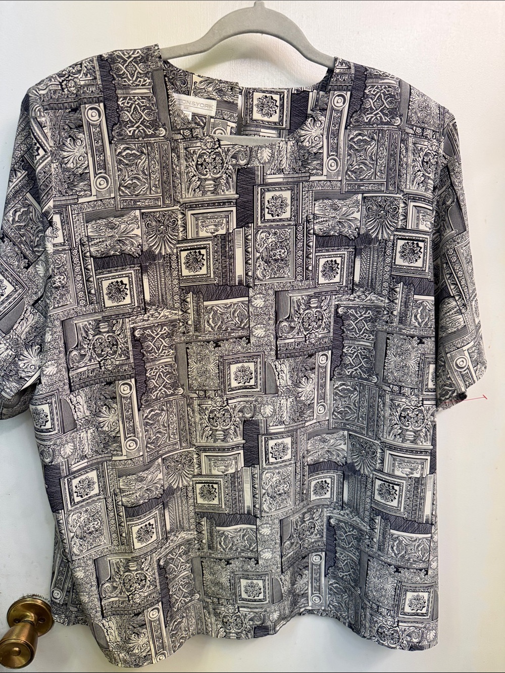 Preston & York Black and White Short Sleeve Patterned Shirt
